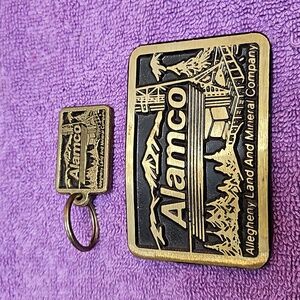 ALAMCO Belt Buckle and key charm